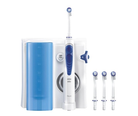 Irigator bucal Oral B. 5 trepte de intensitate. 4 capete intradentare. 600 ml. Alb, Resigilat, Grad A