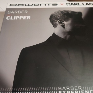 Aparat de tuns Rowenta x Karl Lagerfeld Barber Experience TN155LE0, 6500 rpm, autonomie 150 min, 6 piepteni ficsi 3-6 -9-12-18-25 mm, 6 piepteni fade stanga - dreapta, setare precizie 0.3mm, lame inox, indicator LED, baza de incarcare, Resigilat, Grad A - Img 2