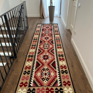 Covor traditional, cu doua fete,bleumarin-bej, dimensiunea 80x200 cm - Img 3