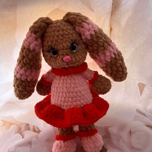 Jucarie de plus Iepurasul Martina, lucrata manual, handmade, textil, multicolor, 47 cm