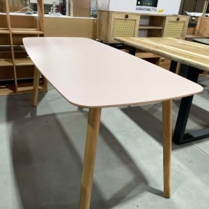 Cumpara Masa Tables Otto, lemn masiv, natur, 178 x 78 x 74,5 cm de la Chilipirul-zilei în rate, cu cardul sau plata la livrare!