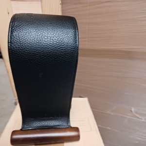 Navaris suport casti, piele ecologica PU/ABS/lemn/EVA, 26x16x11 cm, 500g, 2 autocolante rezerva EVA incluse, negru - Verificat B · Re-Bloom - Img 6