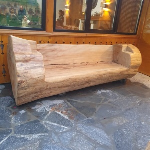 Set de 2 banci cu masa rotunda din lemn masiv de rasinoase - mobilier rustic pentru gradina/ terasa (banci 2-3m, grosime 70-100cm)
