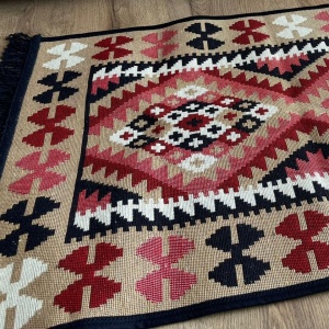 Covor traditional, cu doua fete,bleumarin-bej, dimensiunea 80x300 cm - Img 5