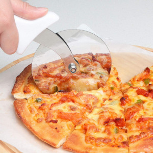 Feliator pizza Asdirne, plastic/otel inoxidabil, alb/argintiu, 23,5 x 9,8 cm