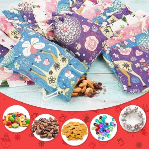 Set 24 saculeti cu stickere, cleme si ata Thexiu, textil/hartie/lemn, multicolor