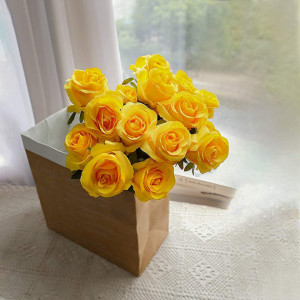 Set de 10 trandafiri artificiali Hawesome, matase/plastic, galben/verde, 54 cm - Img 2