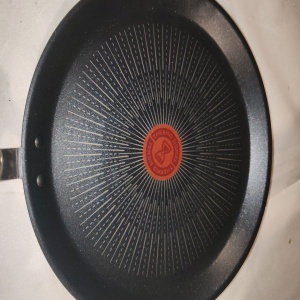 Tigaie de clatite Tefal Unlimited, 25 cm, invelis antiaderent din titan, inductie, indicator Thermo-Signal, baza Thermo-Fusion, negru, Resigilat, Grad A