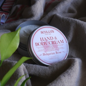 Cremă De Mâini Și Corp Scullys, Trandafir, 130 g - Img 2