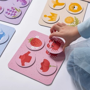 Joc educational pentru copii, Loto culori, obiecte si animale, KuKiKuk Efko, 6 planse culori diferite, 24 jetoane, carton gros, animatii colorate haioase, varsta 2-5 ani - Img 3