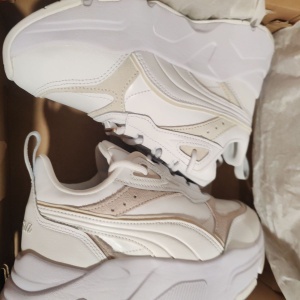 Puma, Pantofi sport cu garnituri de piele intoarsa Cassia Lux, Alb, Bej deschis, 38, Resigilat, Grad A - Img 2