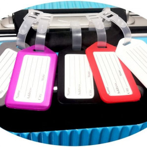 Set de 10 brelocuri si etichete pentru bagaje MIEWAA, plastic/metal, multicolor, 8,3 x 4,5 cm 