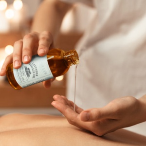 Ulei de Masaj Relaxant cu Lavandă, Scullys, 125 ml - Img 2