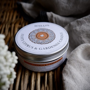 Lumânare Parfumată Zesty Citrus & Gardenia, Scullys, 150 g, 30h - Img 3