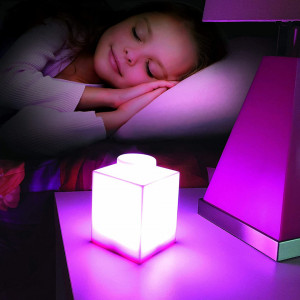 Lumina de noapte in forma de LEGO IQ, silicon, roz, 7,6 x 7,6 x 11,5 cm - Img 3