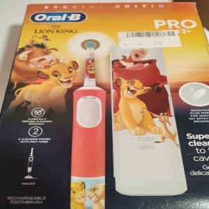 Periuta de dinti electrica Oral-B Pro Kids Lion King pentru copii, Curatare 2D, 2 programe, 1 capat, 4 autocolante, trusa de calatorie, Rosu, Resigilat, Grad A - Img 2