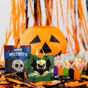 Set 24 pungi pentru Halloween Azexcy, plastic, multicolor, 16,5 x 16,5 cm