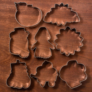 Set de 8 forme pentru prajituri de Halloween KENIAO, otel inoxidabil, argintiu, 10 - 13 cm - Img 8