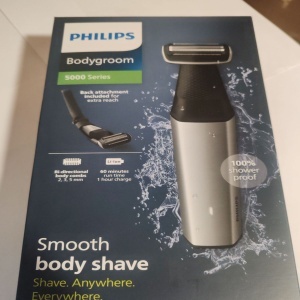 Aparat de tuns/ras corporal PHILIPS BG5021/15 seria 5000, folie hipoalergenica, autonomie 60 minute/ timp incarcare 1 ora, functie incarcare rapida 5 minute, 3 x pieptene pentru corp (2, 3, 5 mm), maner pentru spate, gri, Resigilat, Grad A - Img 2