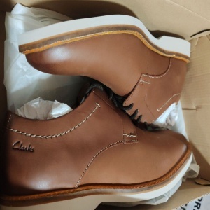 Clarks, Pantofi derby din piele cu varf rotund Atticus, Maro, 43, Resigilat, Grad A - Img 2