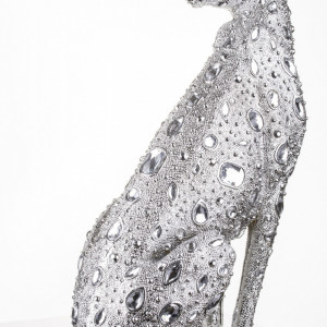 Figurina decorativa Canora Grey, model leopard, plastic, argintiu, 40 x 25 x 16 cm