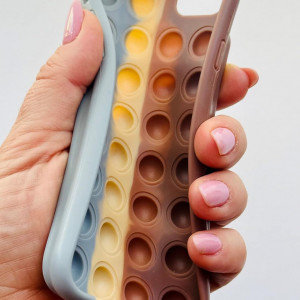 Husa de protectie pentru iPhone 7/8/SE 2020 Pop it KinderPub, silicon, maro/galben/albastru, 4.7 inchi - Img 5