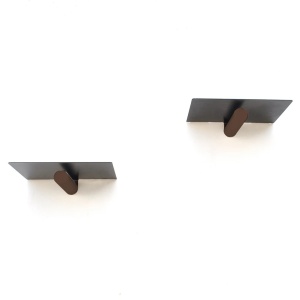 Set 2 rafturi de perete pentru carti 21x6x15 cm, lemn carpin 100% lucrat manual, cadru metal, capacitate 7 kg, maro - Verificat A · Re-Bloom