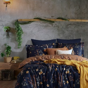 Set husa pilota + fata de perna, satin bumbac 100%, 155x220 cm + 80x80 cm, lavabil 40°C, albastru inchis/auriu - Verificat A · Re-Bloom