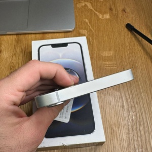 Telefon mobil Apple iPhone 16e, 128GB, 5G, White, Resigilat (Grad A - ca nou), Garantie 12 Luni - Img 6