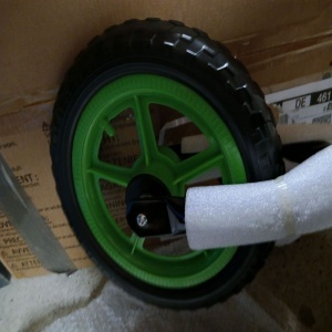 Bixe bicicleta fara pedale, cadru aluminiu, roti 12 inch, varsta 2-5 ani, verde - Verificat A · Re-Bloom - Img 5