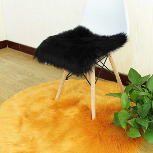 Blanita pentru scaun  Martin Kench, blana artificiala, negru, 50 x 50 cm 