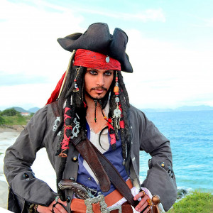 Costum de pirat pentru carnaval Singtis, textil/PVC, multicolor, 6 piese