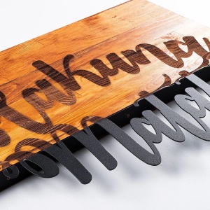 Decor de perete Hakuna Matata Re-Bloom, lemn/metal, maro/negru, 58 x 38 cm - Img 2