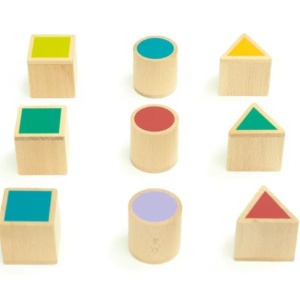 Joc educativ pentru copii si copii nevoi speciale didactic, Andreu Toys, Invatam despre culori, greutati, forme geometrice si atribute, din lemn, 21 piese