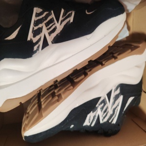 New Balance, Pantofi sport din piele intoarsa cu detaliu logo 57/40, Negru, Bej, 37.5 Resigilat, Grad A - Img 2