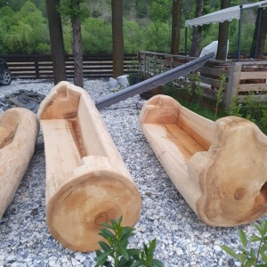 Set de 2 banci cu masa rotunda din lemn masiv de rasinoase - mobilier rustic pentru gradina/ terasa (banci 2-3m, grosime 70-100cm)