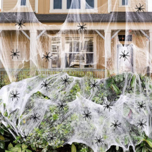 Set de 60 paianjeni si o panza decorativa pentru Halloween Fohyloy, plastic, alb/negru