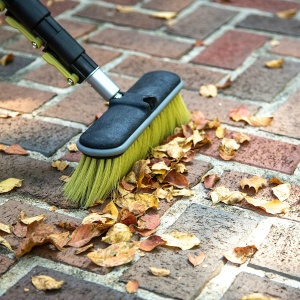 Set perie medie cu maner extensibil DOCA, plastic/cauciuc/aluminiu, argintiu/negru/galben, 3,6 m - Img 2