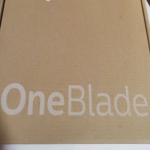Aparat hibrid de barbierit, tuns barba si parul corporal PHILIPS OneBlade 360 QP4631/65, pieptene reglabil 5 in 1, reincarcabil, conectivitate Bluetooth, umed si uscat, 60 min, toc de transport, lama 360 inlocuibila suplimentara, Resigilat, Grad A - Img 2