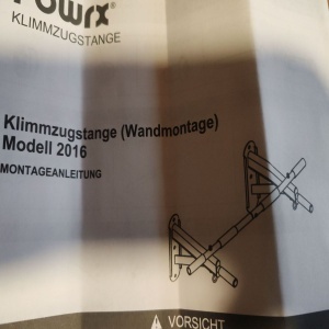 Bara de tractiuni, pentru montare pe perete, inclusiv antrenament, instructiuni de montare, Sarcina maxima 136 kg, Resigilat, Grad A - Img 6