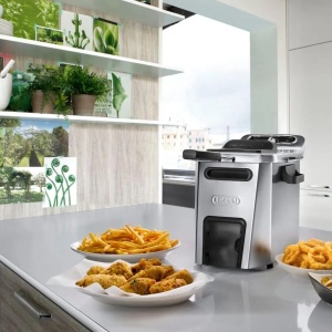DeLonghi PremiumFry F44532.CZ friteuza, 3200W, capacitate 1.5kg/5L ulei, termostat 150-190°C, Cool Zone, Easy Clean, componente lavabile masina spalat vase, inox - Verificat A · Re-Bloom - Img 2