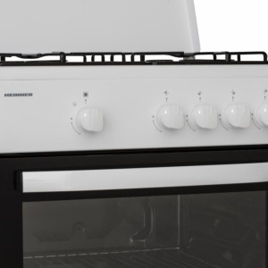Produs Resigilat ARAGAZ GAZ HEINNER HFSC-SME60WH, 60x55CM, 4 ARZATOARE, SUPORT EMAIL, CAPAC METALIC, DISPOZITIV DE SIGURANTA PLITA SI CUPTOR, USA CUPTOR CU GEAM DUBLU, DUZE GPL INCLUSE, TAVA SI GRATAR CROMAT, CULOARE: ALB - Img 3