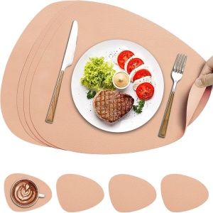 Set de 4 naproane si 4 suporturi pentru pahare Caliyo, PVC, roz pal