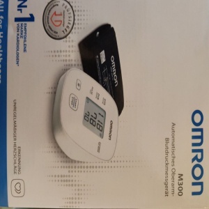 Tensiometru complet automat de brat Omron M300, Tehnologie IntelliSense, Afisaj LCD, Adaptor AC, Alb, Resigilat, Grad A - Img 2