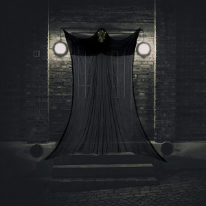 Fantoma de agatat pentru Halloween cu LED-uri Halcyerdu, negru, poliester, 380 x 160 cm - Img 1