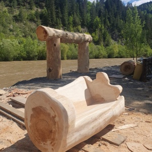 Set de 2 banci cu masa rotunda din lemn masiv de rasinoase - mobilier rustic pentru gradina/ terasa (banci 2-3m, grosime 70-100cm)