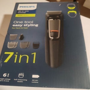 Aparat de tuns barba si parul 7 in 1 PHILIPS Multigroom MG3720/15, Lame cu ascutire, acumulator, 2 piepteni aspect nebarbierit, 2 piepteni barba, 1 pieptene par, Negru, Resigilat, Grad A - Img 2