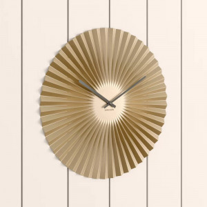 Ceas de perete Sensu, metal, auriu/negru, 40 x 40 x 3,5 cm