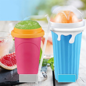 Pahar magic pentru inghetata/ slushy/ smoothie/ granita Gohhme, polipropilena, albastru/alb, 500 ml