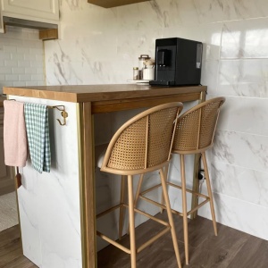 Produs Resigilat Set 2 scaune de bar Re-Bloom Cornell, lemn masiv/in, 46x51x104 cm, 120 kg, bej/natur - Verificat A - Img 2